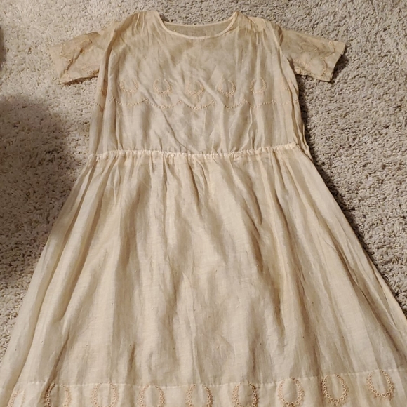 Dress - Picture 4 of 8